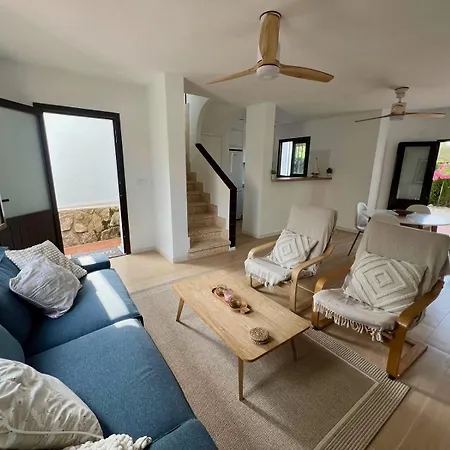 Villa Denia Beach בית נופש דניה